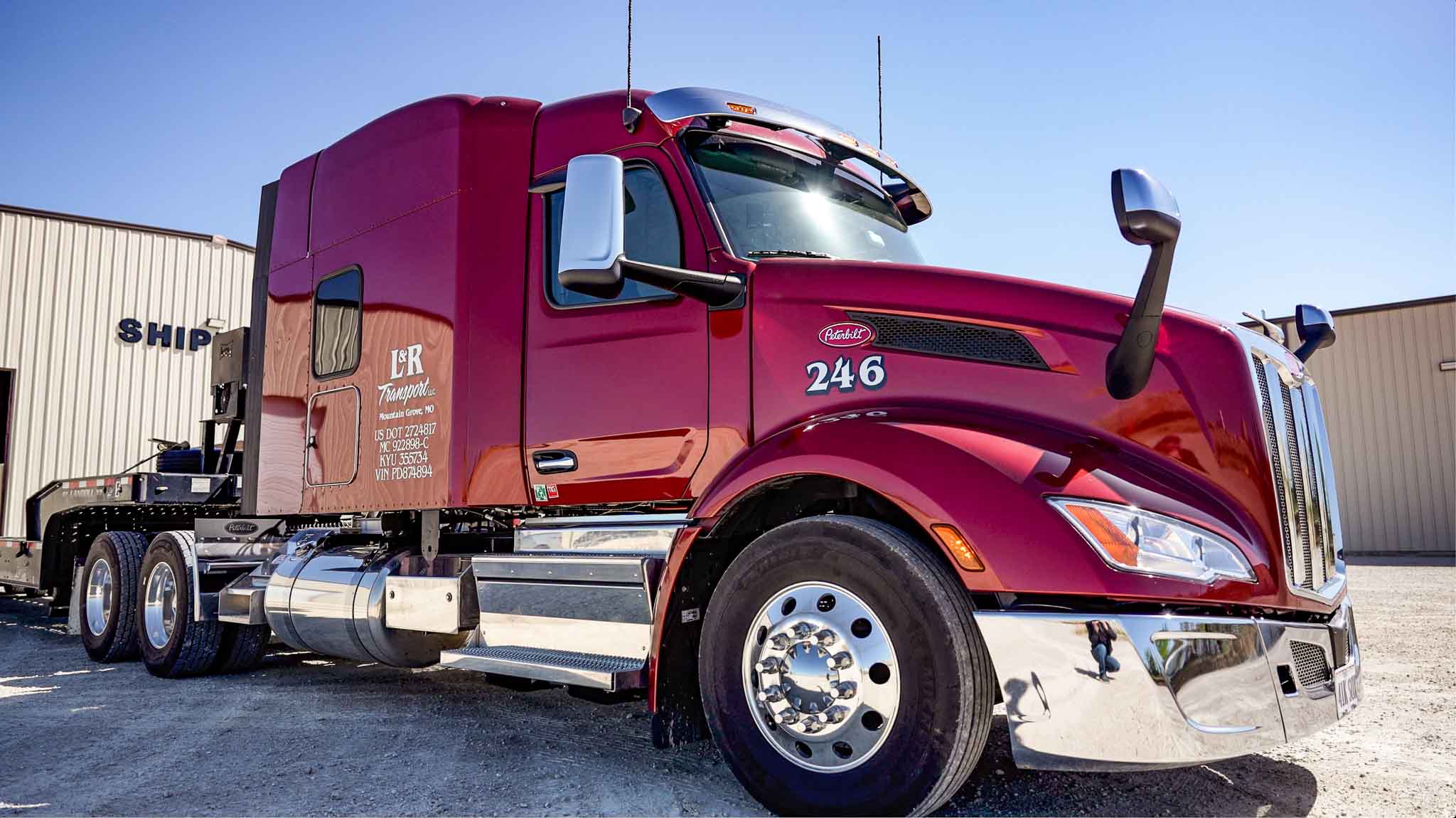 L&R Transport Peterbilt sleep cab tractors